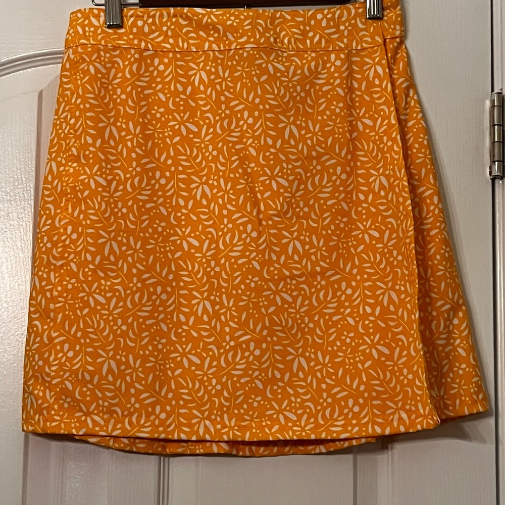 Ripskirt Hawaii Orange and White Mini Skirt